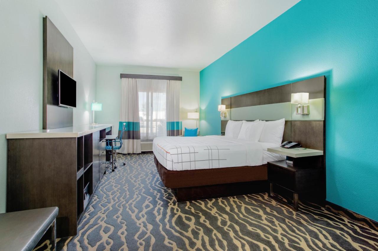 La Quinta Inn & Suites By Wyndham Northlake Ft. Worth Elizabethtown Esterno foto