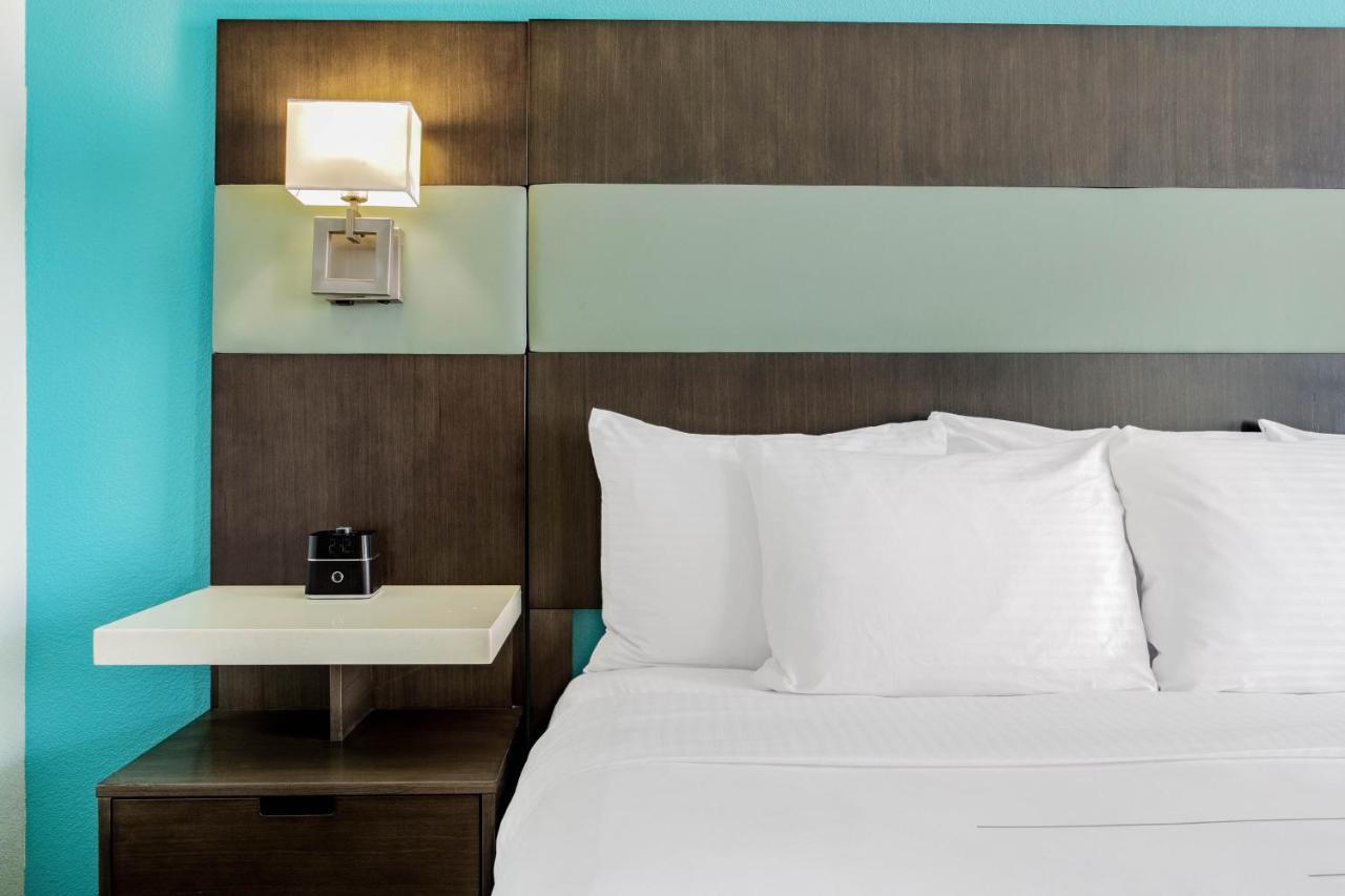 La Quinta Inn & Suites By Wyndham Northlake Ft. Worth Elizabethtown Esterno foto