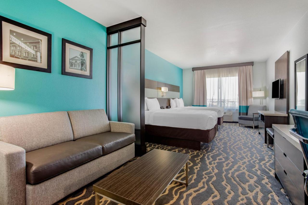 La Quinta Inn & Suites By Wyndham Northlake Ft. Worth Elizabethtown Esterno foto