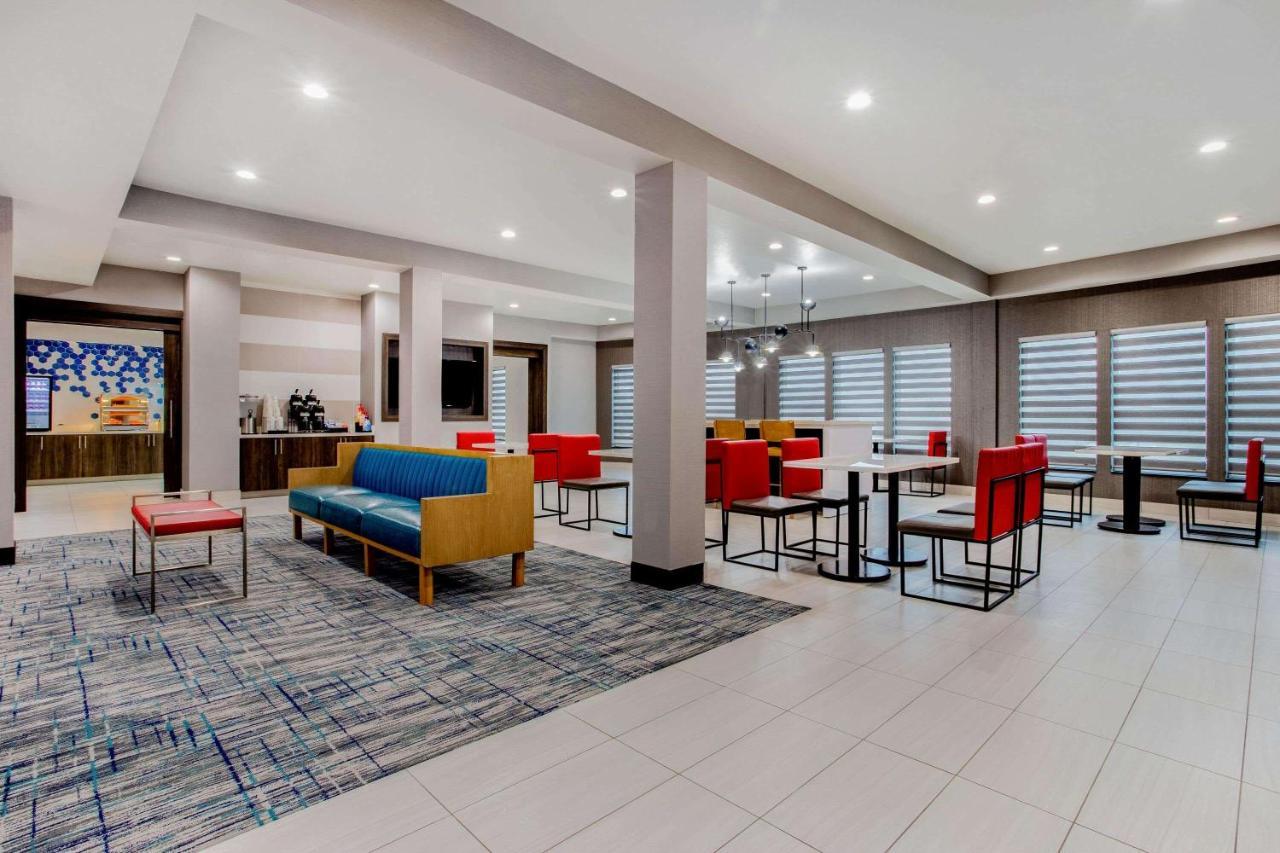 La Quinta Inn & Suites By Wyndham Northlake Ft. Worth Elizabethtown Esterno foto