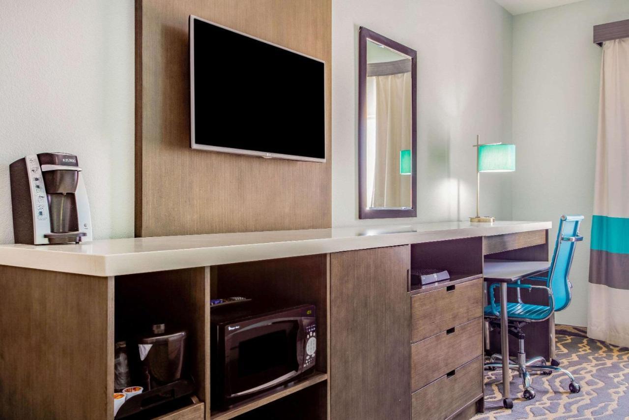 La Quinta Inn & Suites By Wyndham Northlake Ft. Worth Elizabethtown Esterno foto