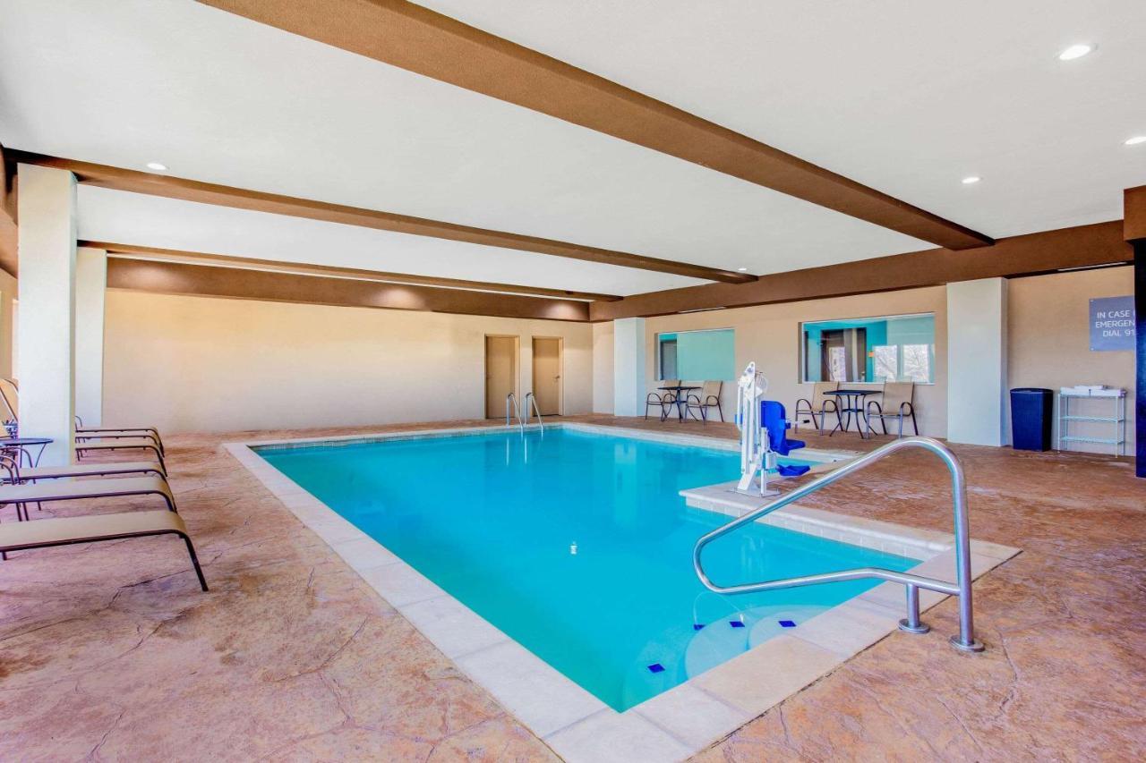 La Quinta Inn & Suites By Wyndham Northlake Ft. Worth Elizabethtown Esterno foto