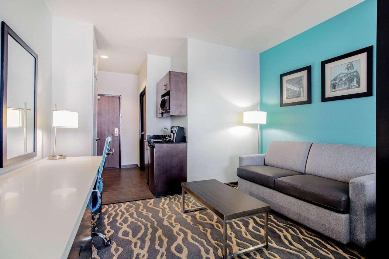 La Quinta Inn & Suites By Wyndham Northlake Ft. Worth Elizabethtown Esterno foto