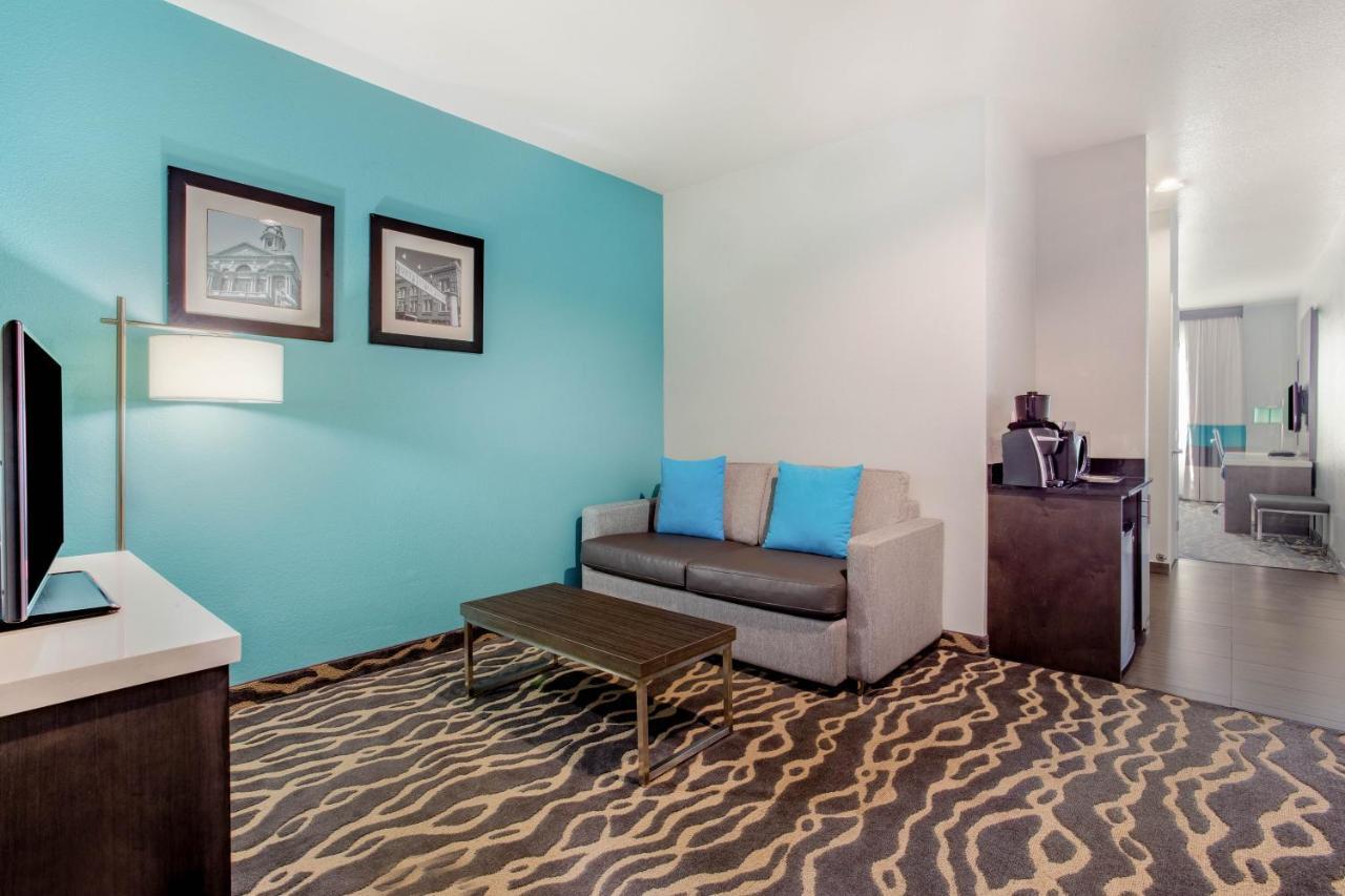 La Quinta Inn & Suites By Wyndham Northlake Ft. Worth Elizabethtown Esterno foto