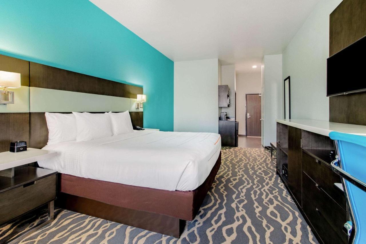 La Quinta Inn & Suites By Wyndham Northlake Ft. Worth Elizabethtown Esterno foto