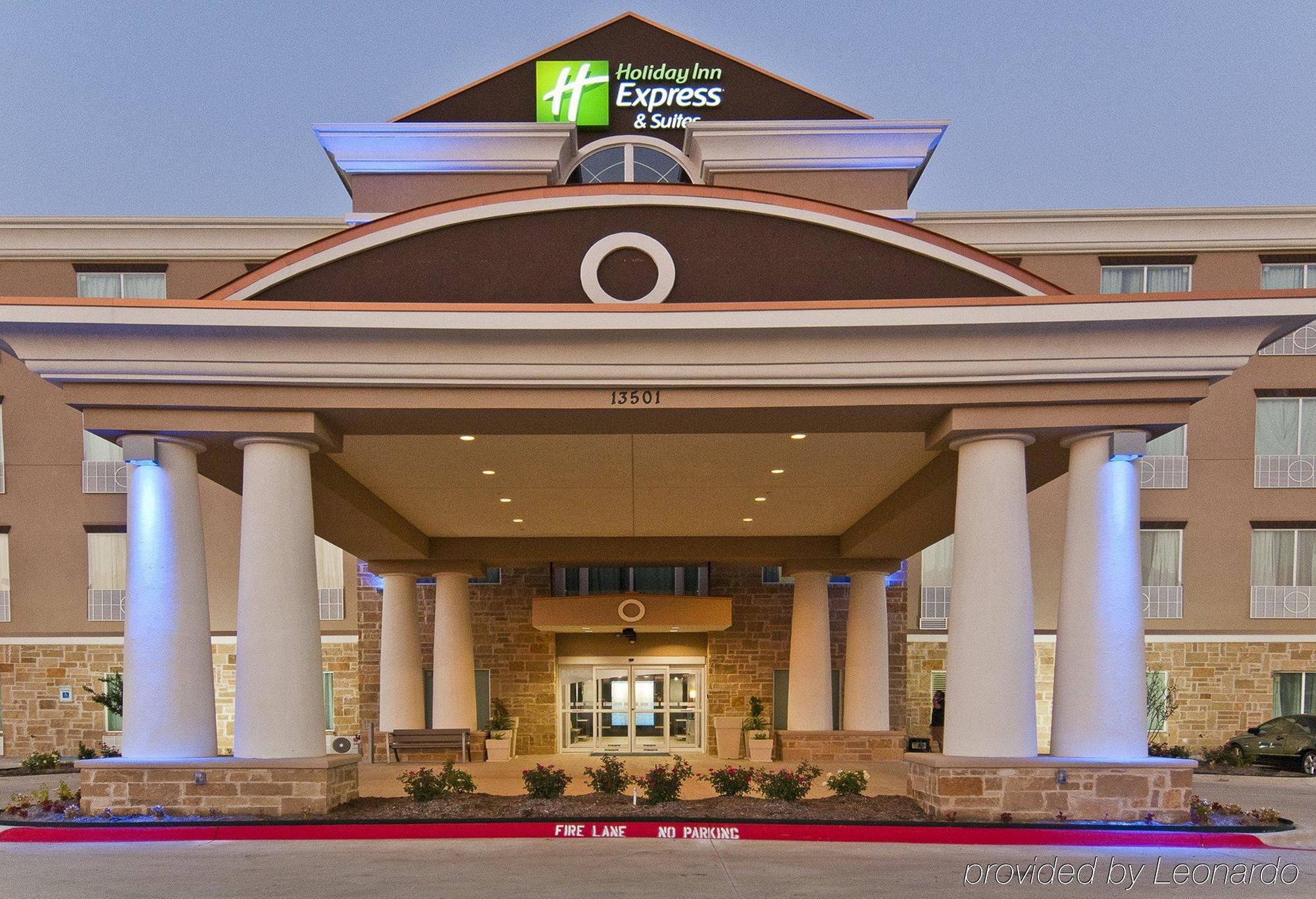 La Quinta Inn & Suites By Wyndham Northlake Ft. Worth Elizabethtown Esterno foto